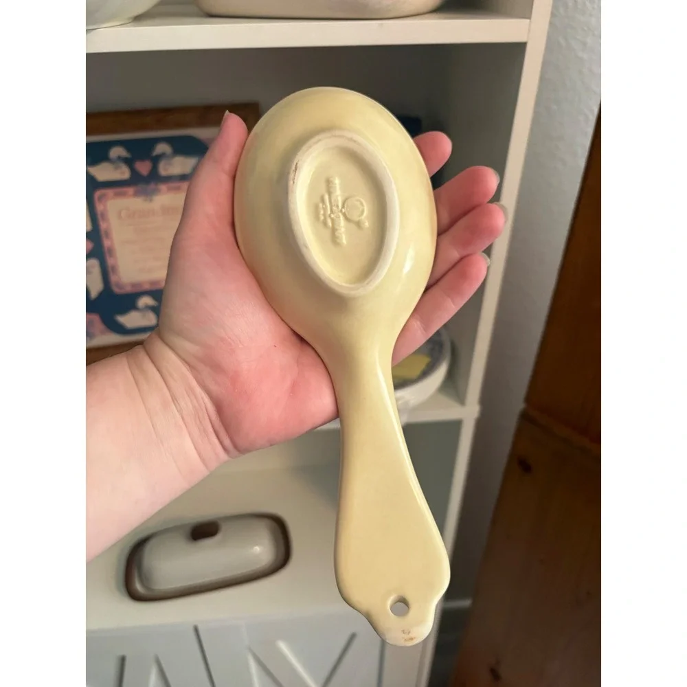Vintage Pfaltzgraff Village Spoon Rest Cream Stoneware Brown Floral Heart